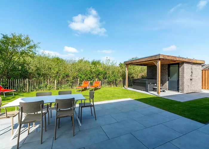 Villa Near North Holland Beach With Jacuzzi